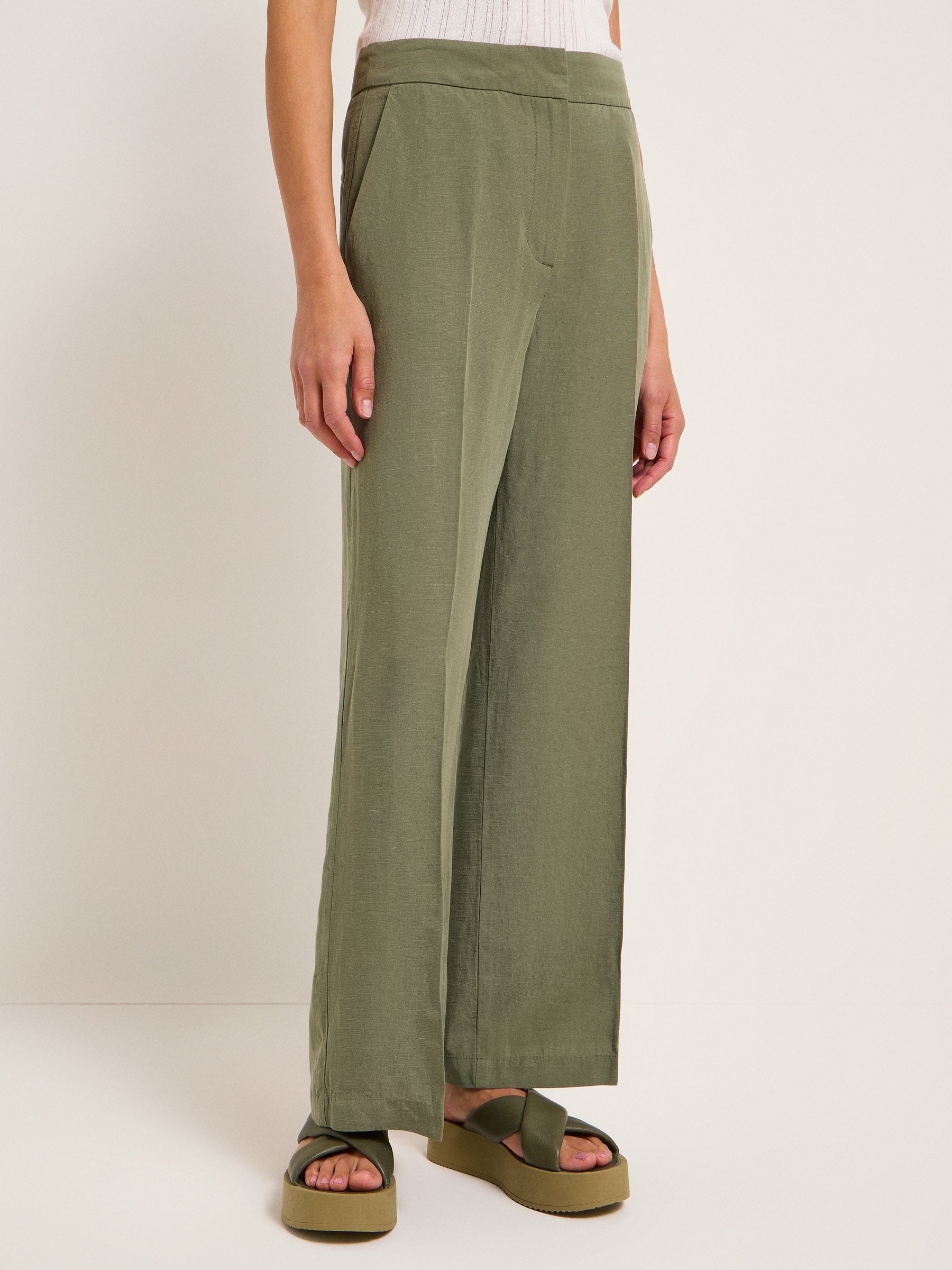 Wide leg pants