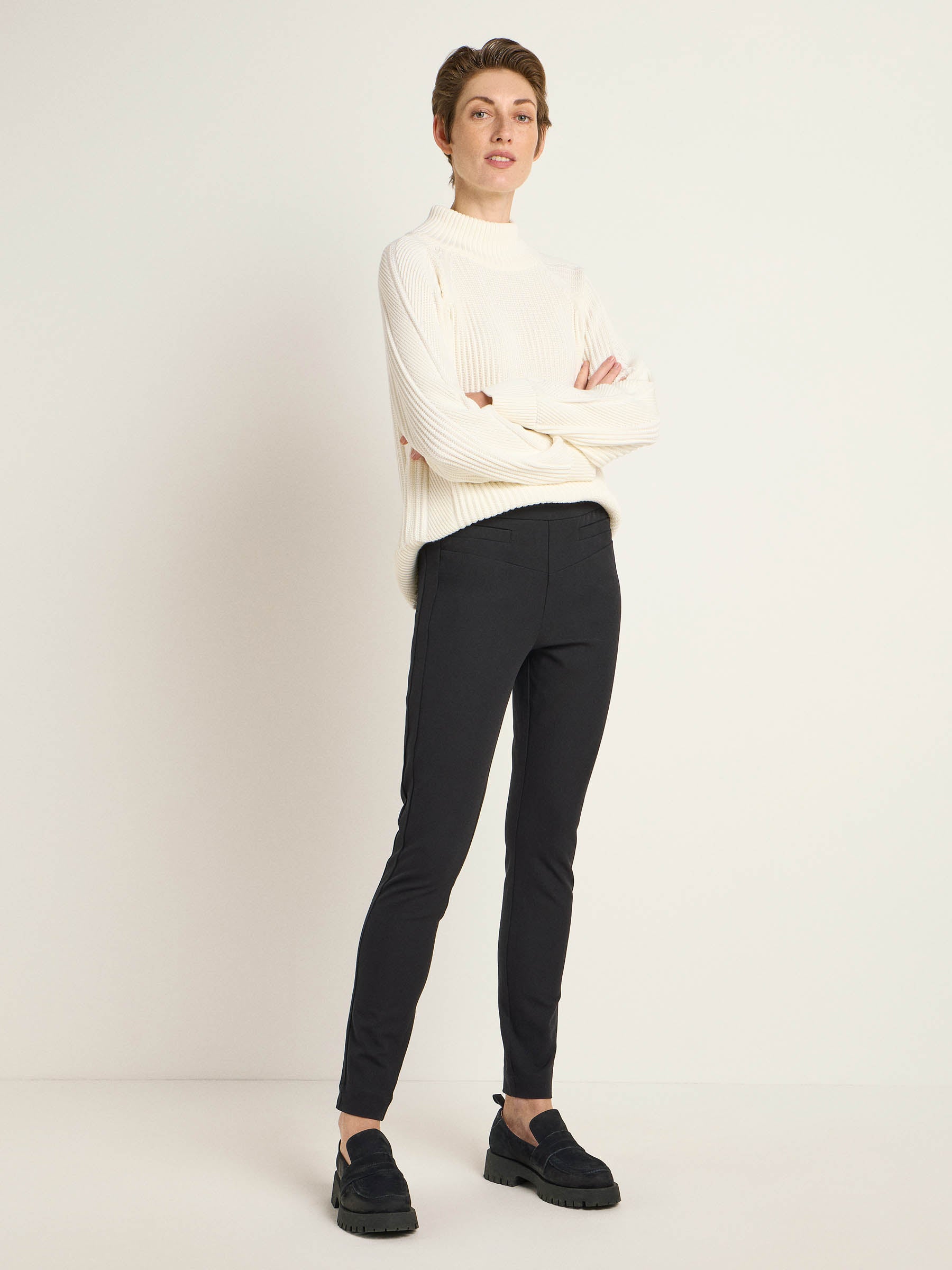 Slim fit trousers (GOTS)